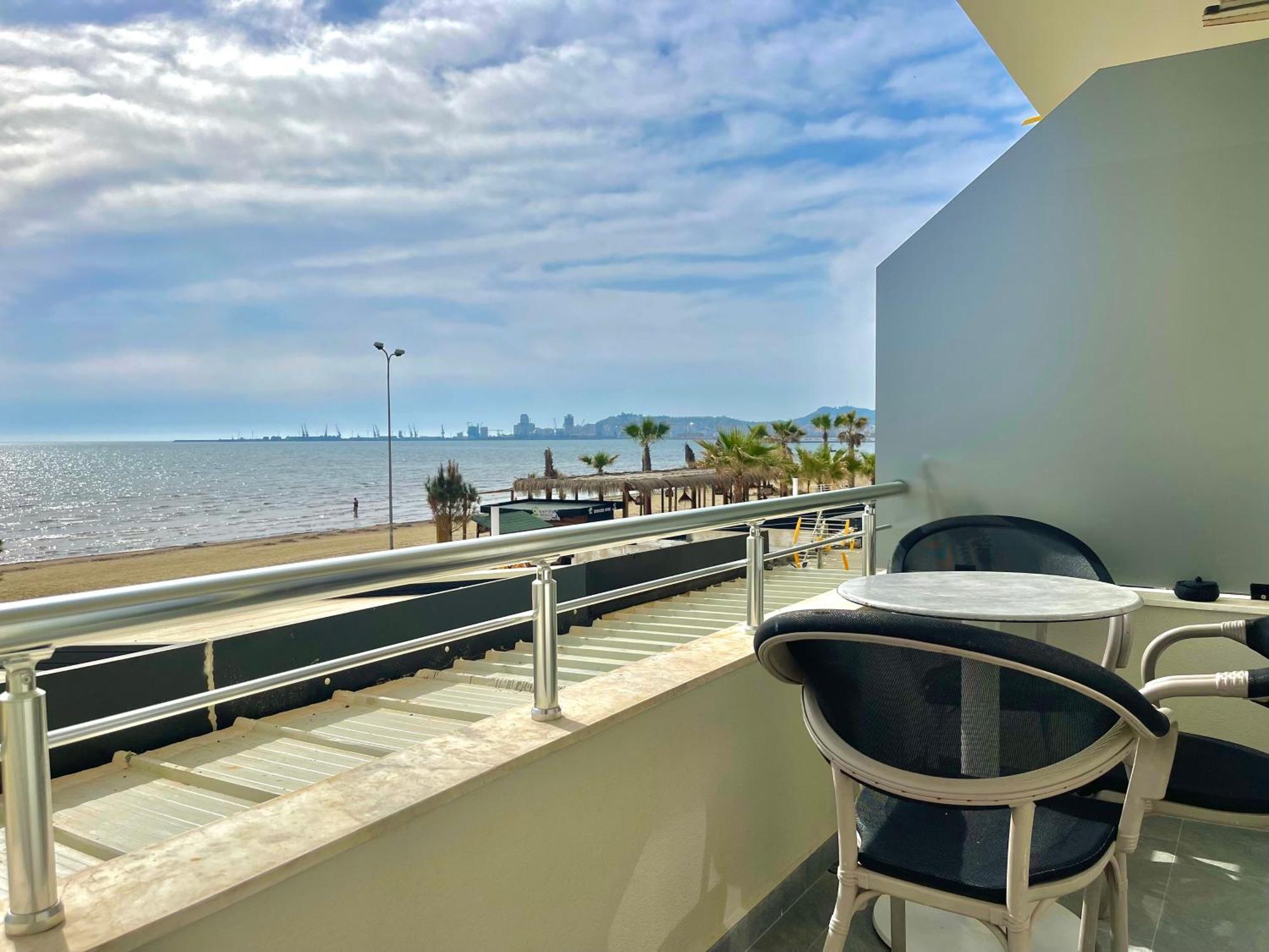 Luxurious Cozy Seaview Apartment Durres Exterior photo