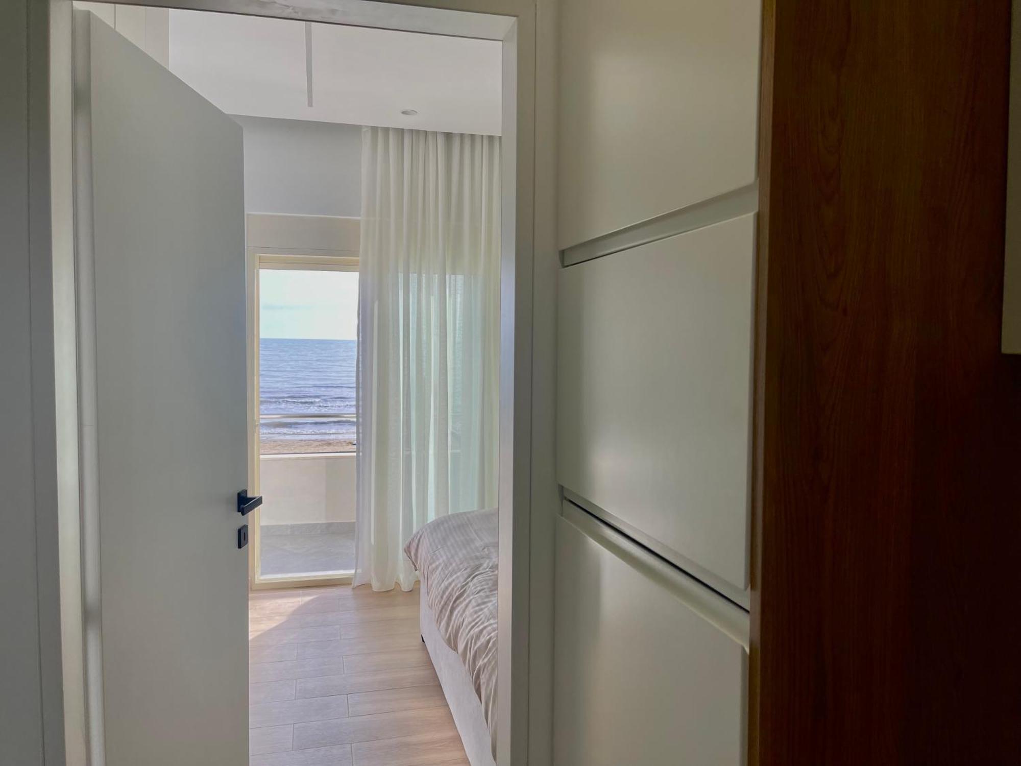 Luxurious Cozy Seaview Apartment Durres Exterior photo